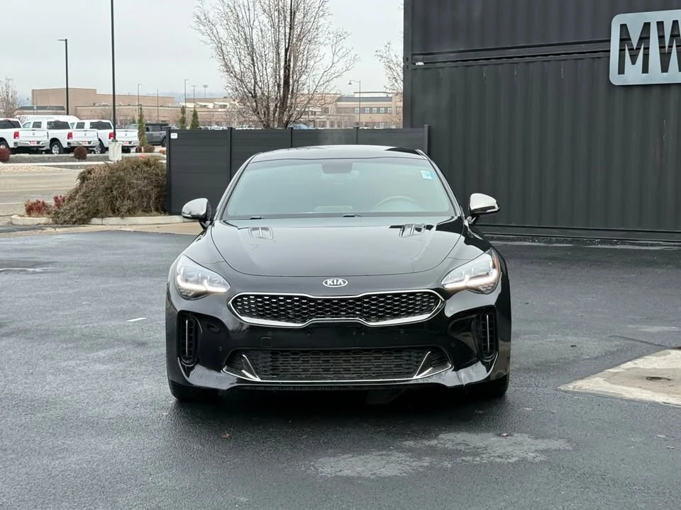 2021 Kia Stinger - Image 2 of 12