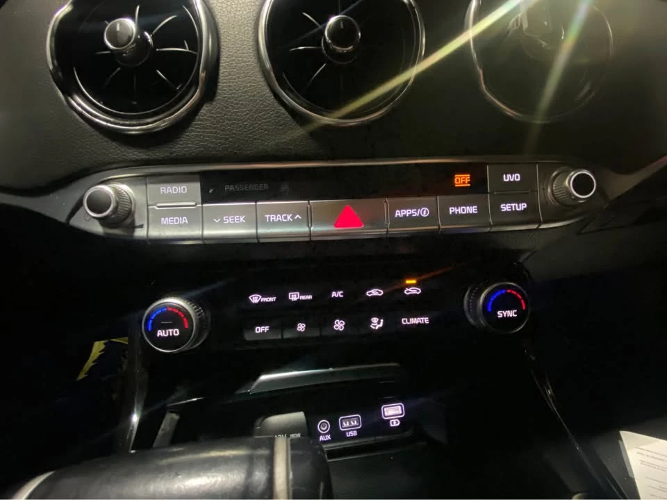 2021 Kia Stinger - Image 14 of 16