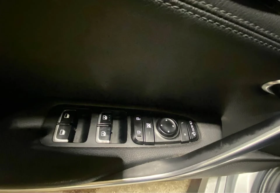 2021 Kia Stinger - Image 16 of 16