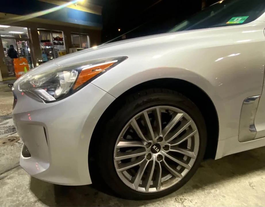 2021 Kia Stinger - Image 5 of 16