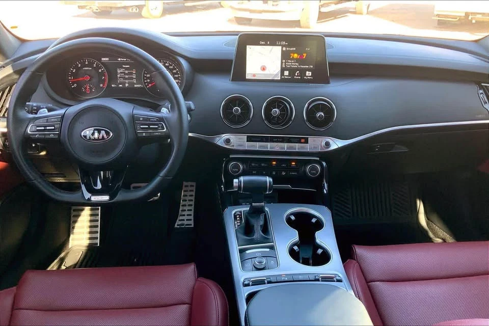 2021 Kia Stinger - Image 6 of 9