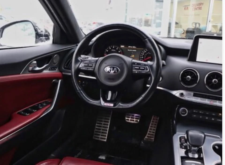 2021 Kia Stinger - Image 9 of 13