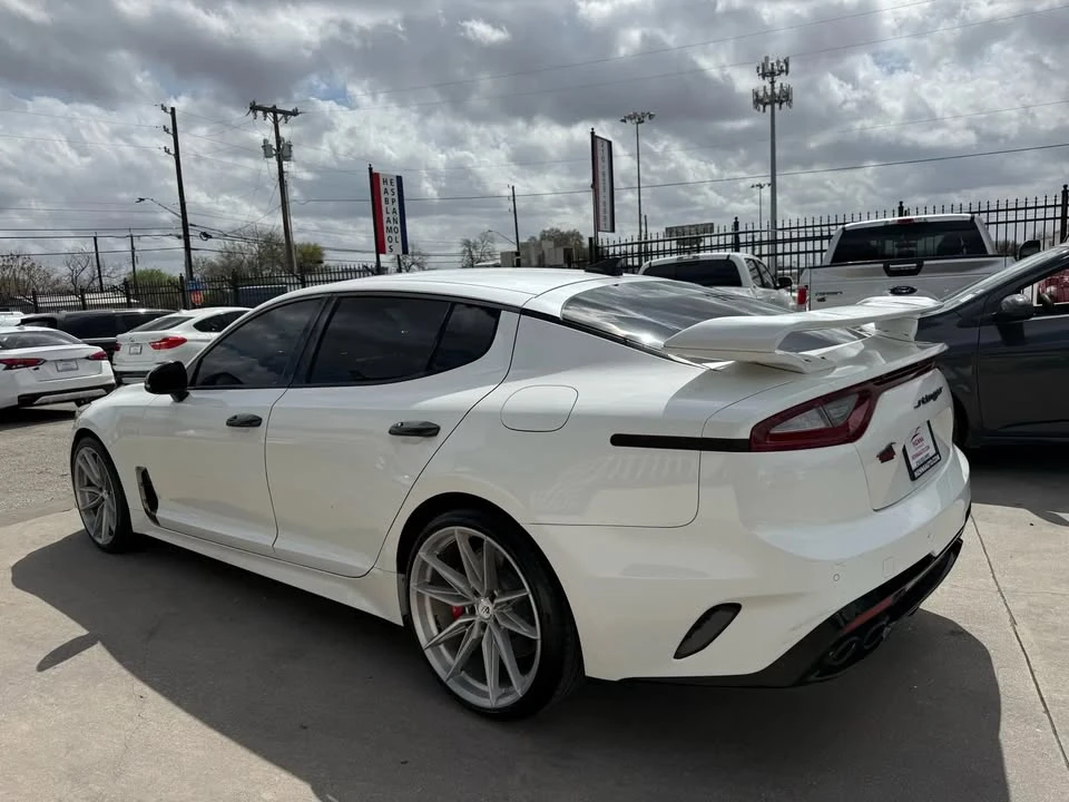 2021 Kia Stinger - Image 2 of 20