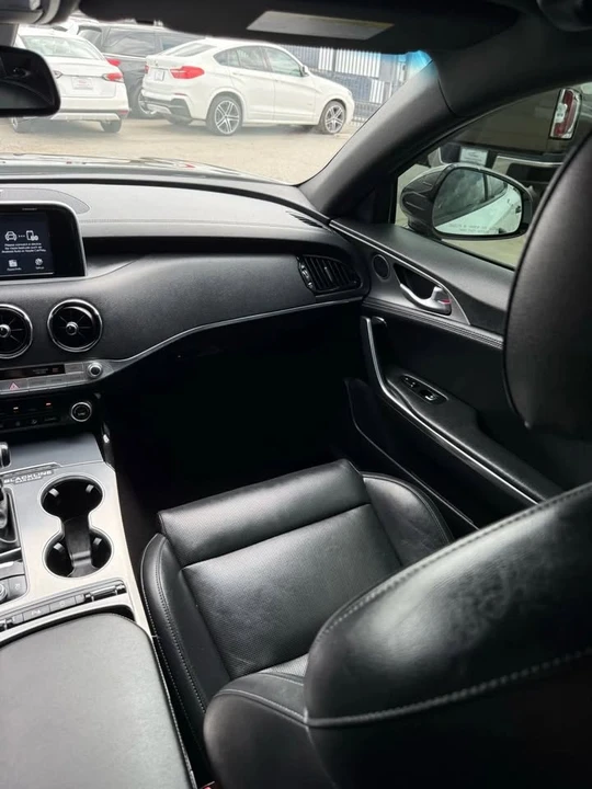 2021 Kia Stinger - Image 13 of 20