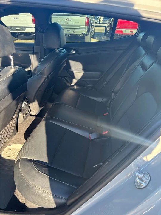 2021 Kia Stinger - Image 11 of 12