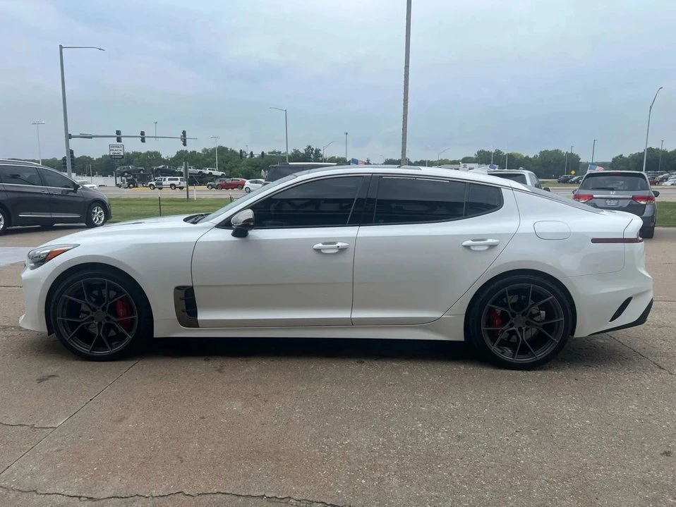 2021 Kia Stinger - Image 4 of 19