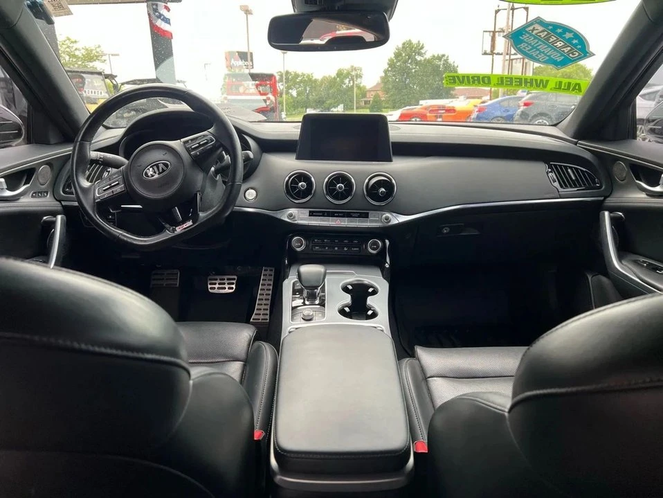 2021 Kia Stinger - Image 15 of 19