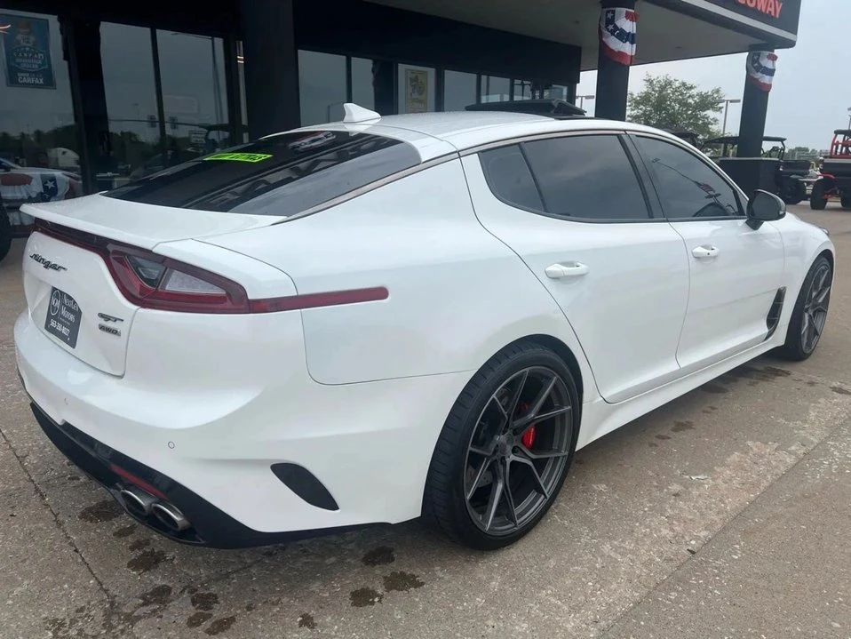 2021 Kia Stinger - Image 8 of 19