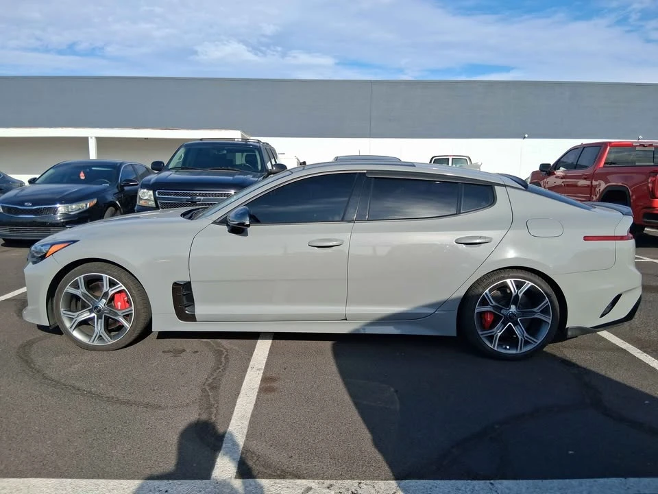 2021 Kia Stinger - Image 2 of 7