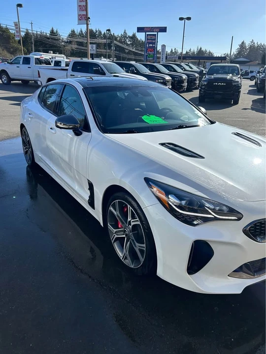 2021 Kia Stinger - Image 3 of 10