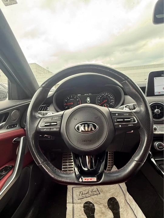 2021 Kia Stinger - Image 11 of 14