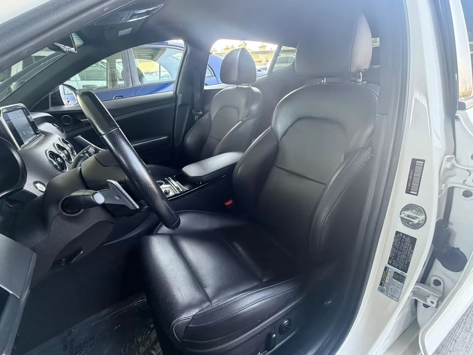 2021 Kia Stinger - Image 18 of 20