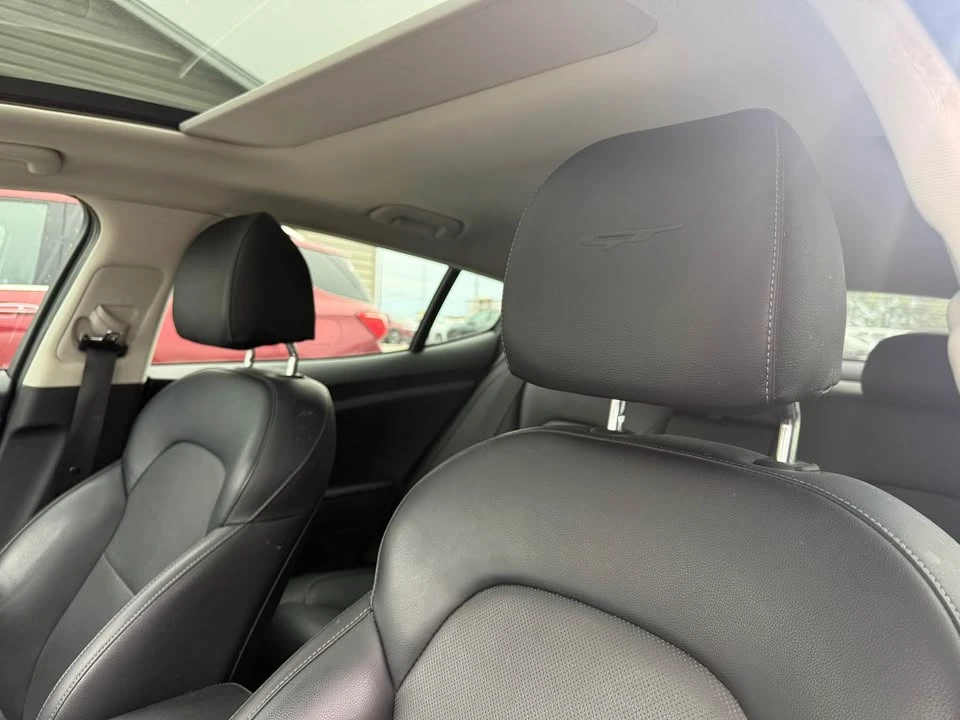 2021 Kia Stinger - Image 10 of 17