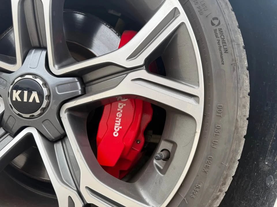 2021 Kia Stinger - Image 7 of 17