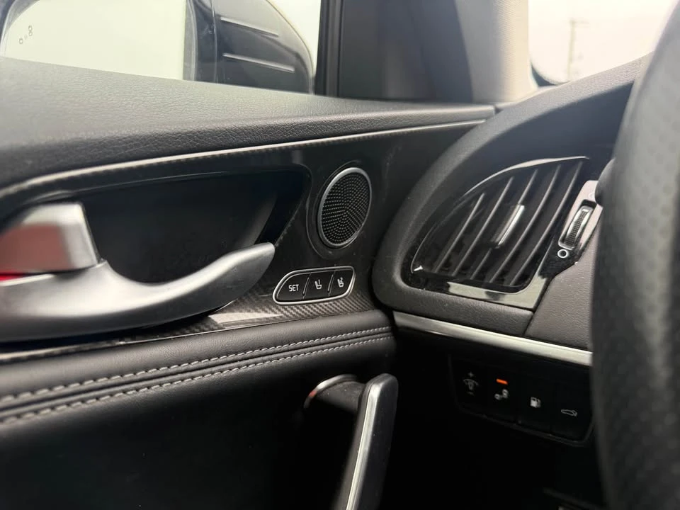 2021 Kia Stinger - Image 11 of 17