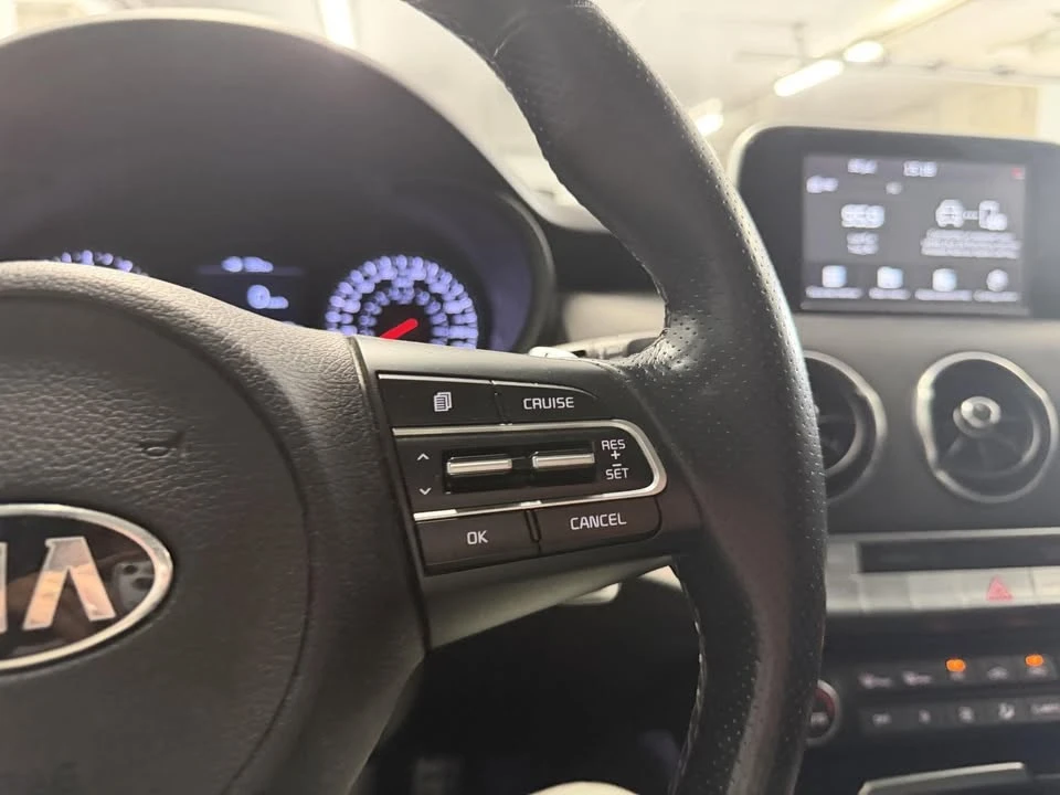 2021 Kia Stinger - Image 15 of 18