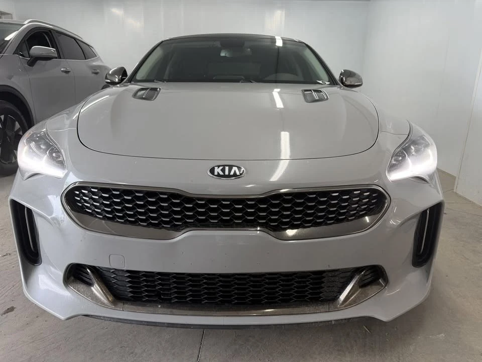 2021 Kia Stinger - Image 2 of 18