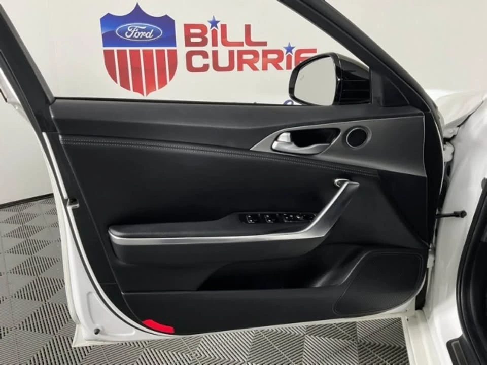 2021 Kia Stinger GT - Image 15 of 19