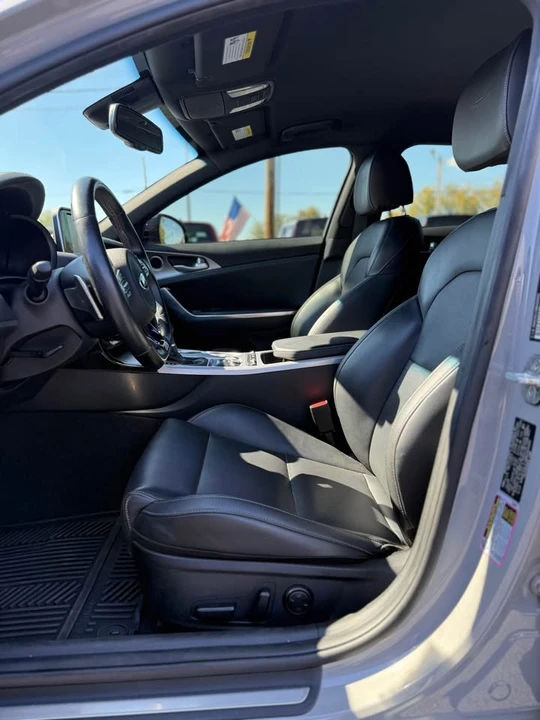 2021 Kia Stinger GT - Image 7 of 12