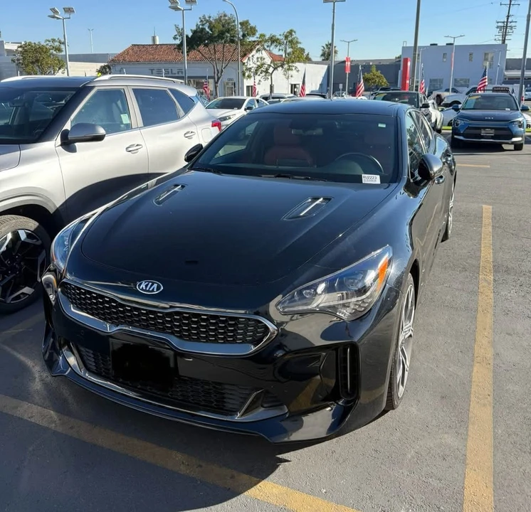 2021 Kia Stinger GT - Image 2 of 6