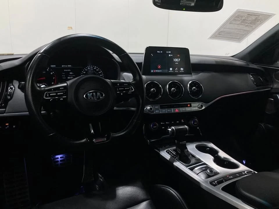 2021 Kia Stinger GT - Image 10 of 20