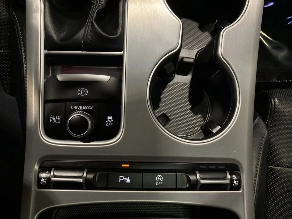 2021 Kia Stinger GT - Image 16 of 20