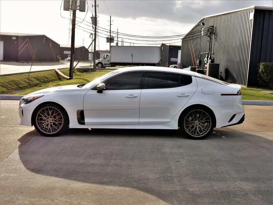 2021 Kia Stinger GT - Image 10 of 20