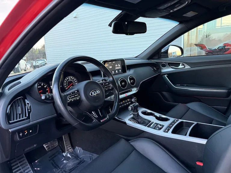 2021 Kia Stinger GT - Image 8 of 18
