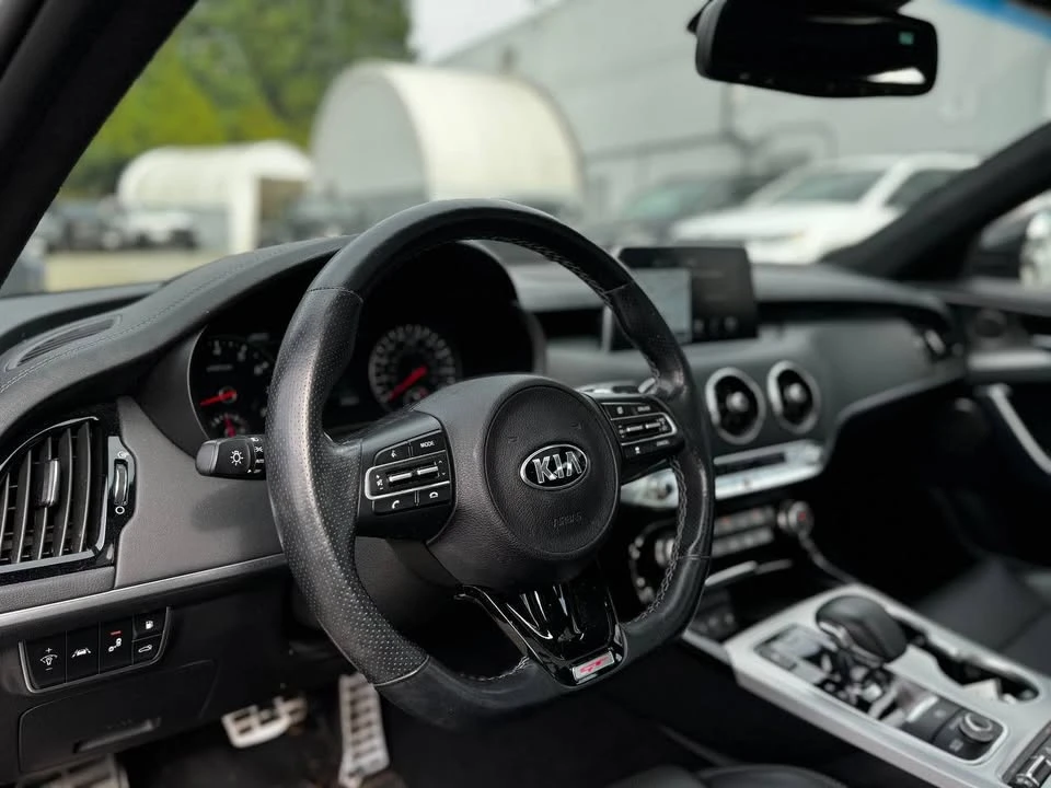 2021 Kia Stinger GT - Image 10 of 14