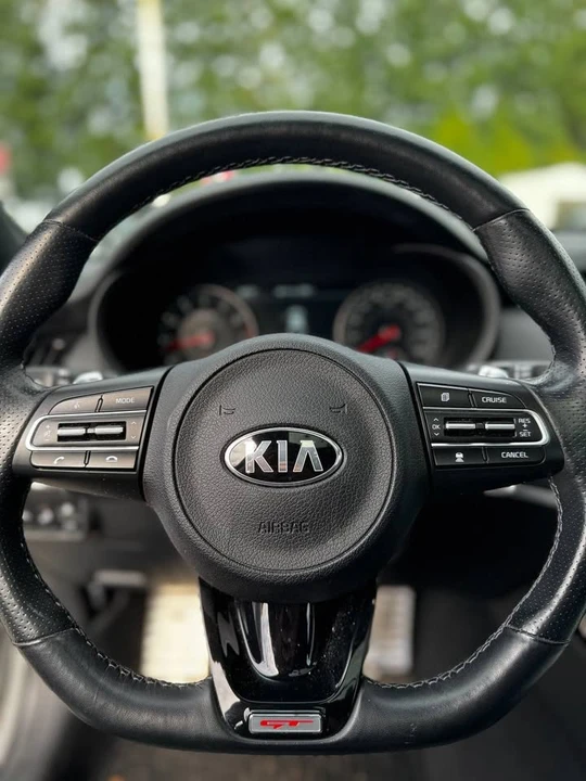 2021 Kia Stinger GT - Image 11 of 14