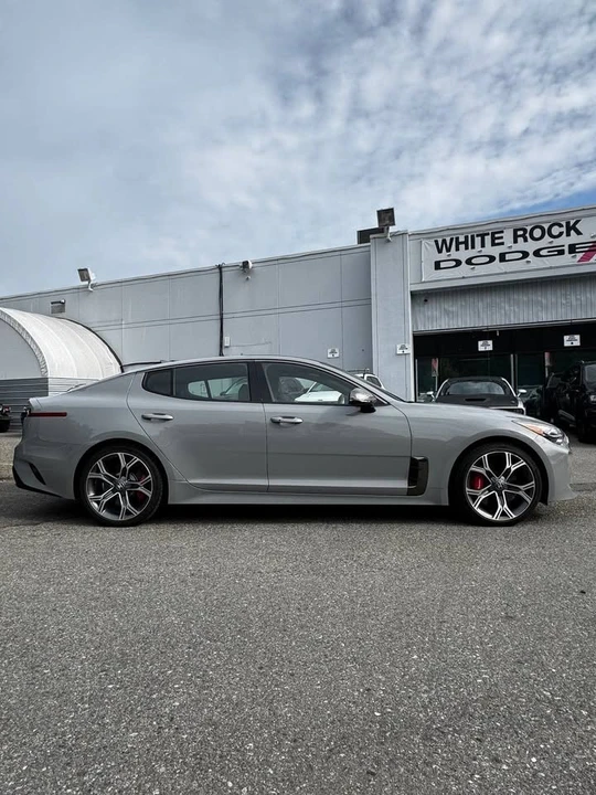 2021 Kia Stinger GT - Image 2 of 14