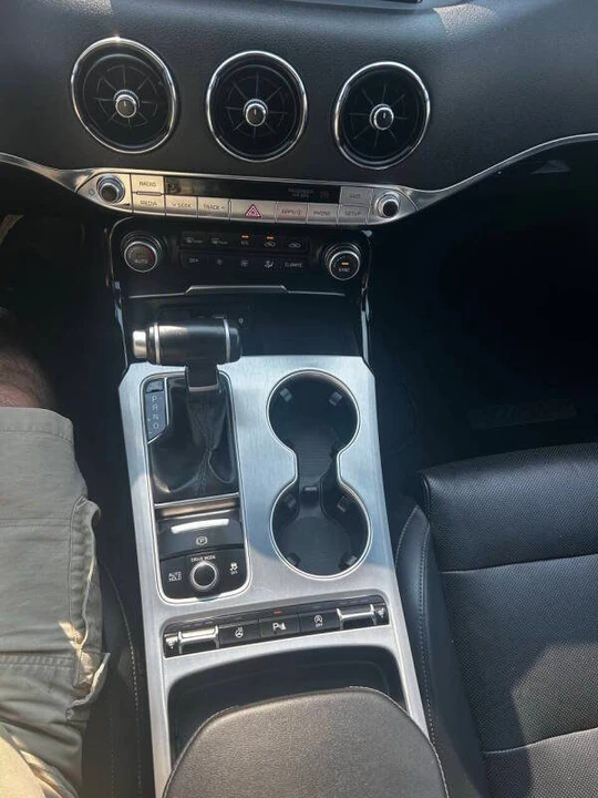 2021 Kia Stinger GT - Image 17 of 20