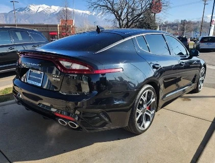 2021 Kia Stinger GT - Image 4 of 9