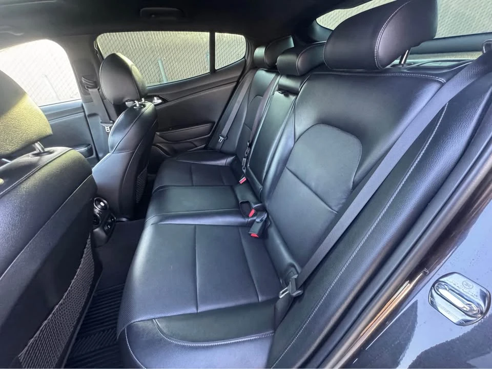 2021 Kia Stinger - Image 8 of 9