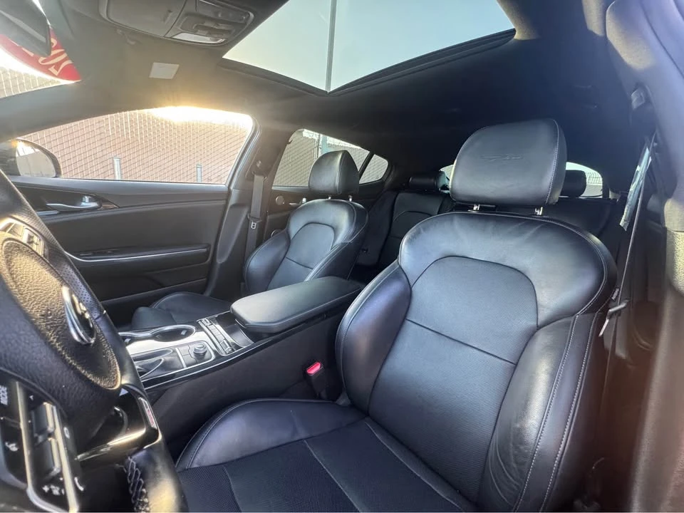 2021 Kia Stinger - Image 7 of 9