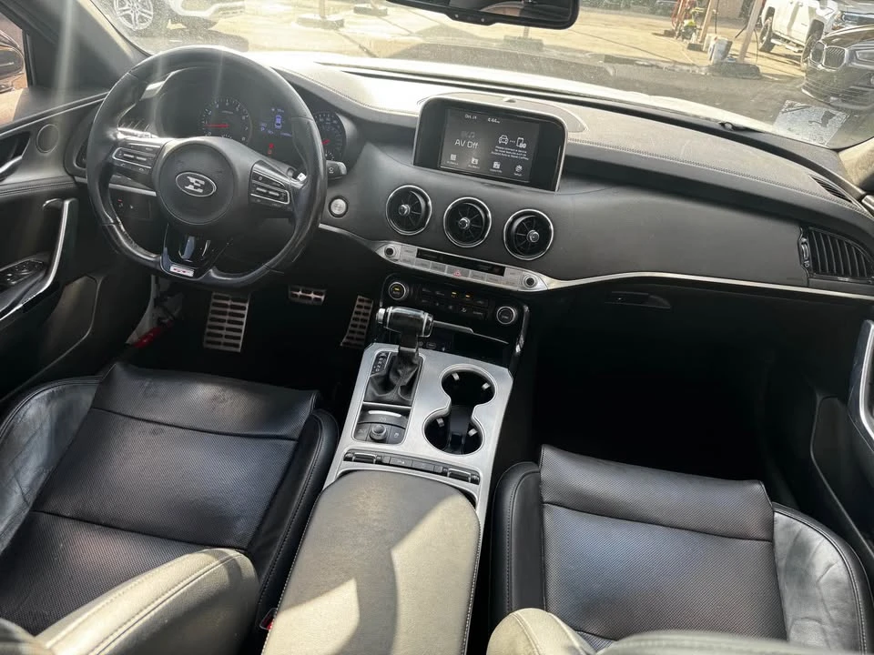 2021 Kia Stinger - Image 3 of 16