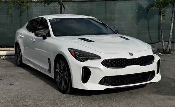2021 Kia Stinger · GT-LINE