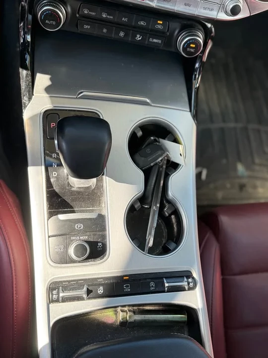 2021 Kia Stinger GT - Image 13 of 15