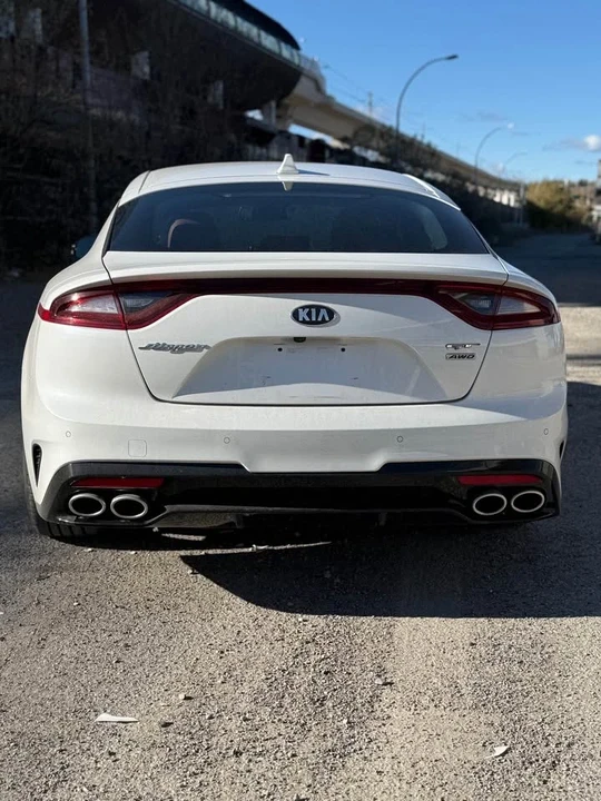 2021 Kia Stinger GT - Image 6 of 15