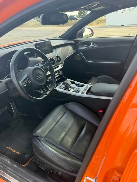 2021 Kia Stinger GT - Image 10 of 13