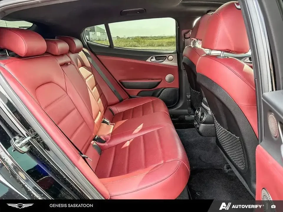 2021 Kia Stinger GT - Image 14 of 18