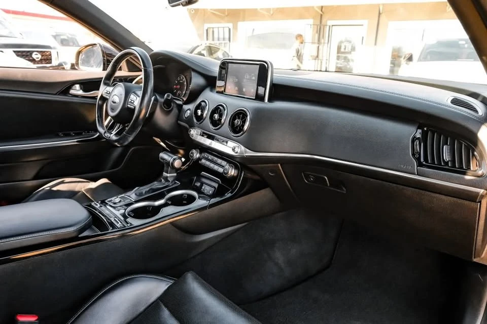 2021 Kia Stinger GT - Image 6 of 13