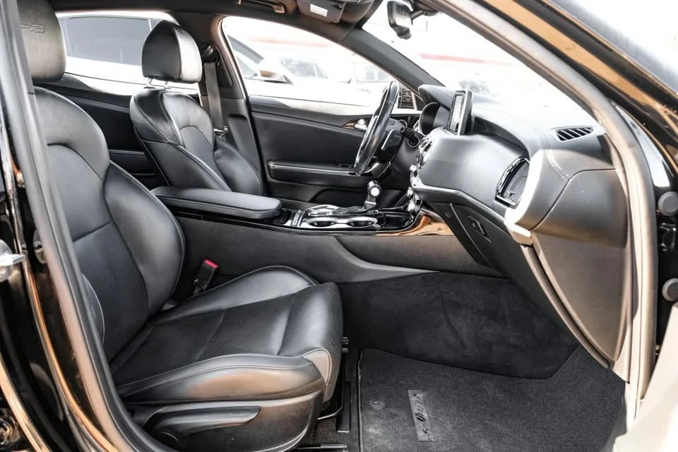 2021 Kia Stinger GT - Image 8 of 13