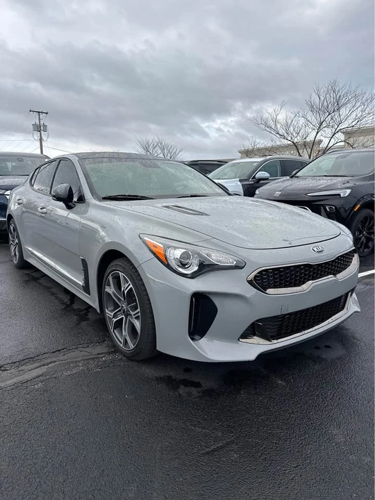 2021 Kia Stinger - Image 3 of 11