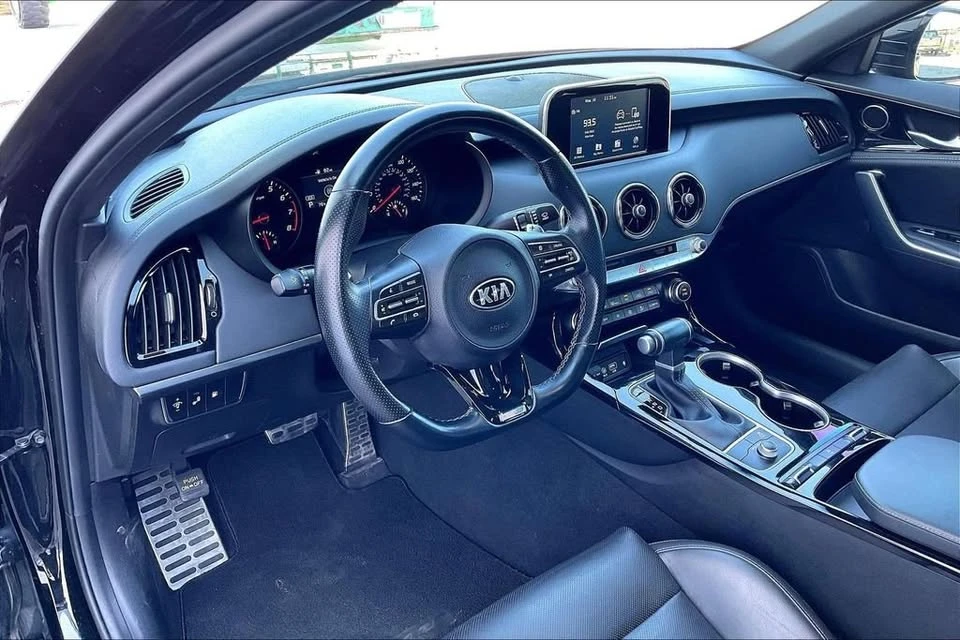 2021 Kia Stinger - Image 14 of 20