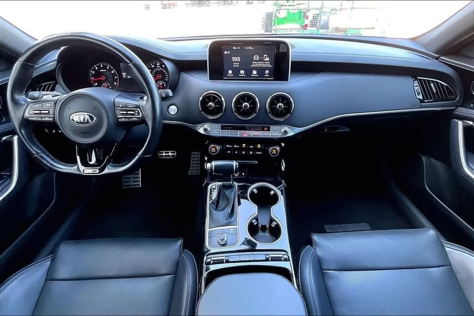2021 Kia Stinger - Image 15 of 20