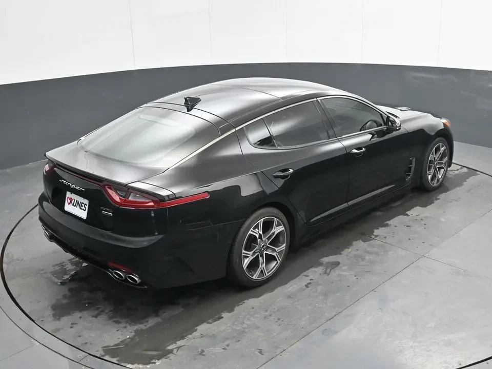 2021 Kia Stinger - Image 17 of 20