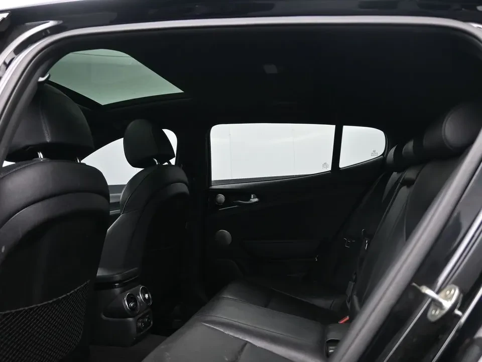 2021 Kia Stinger - Image 14 of 20