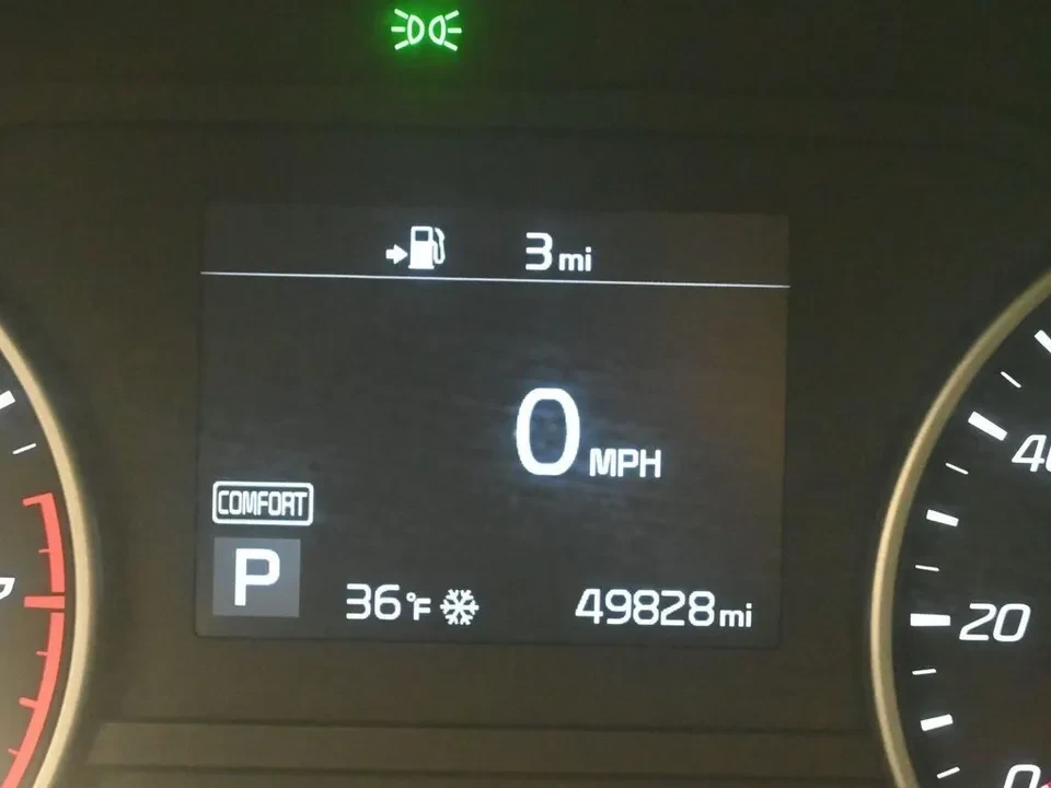 2021 Kia Stinger - Image 9 of 20
