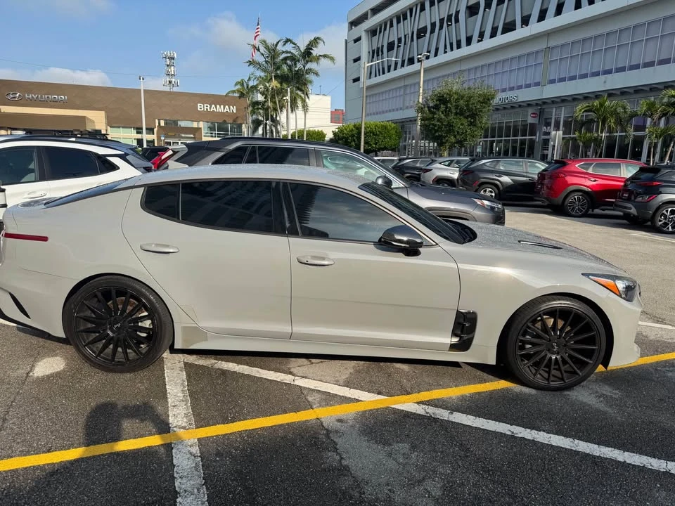2021 Kia Stinger - Image 2 of 6